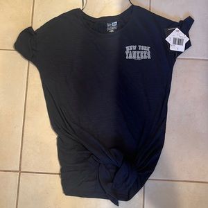 Yankees shirt with front tie